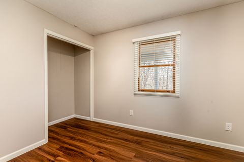 Tiny photo for 16578 N Oak Hill Lane, Mt Vernon, IL 62864 (MLS # 12582908)