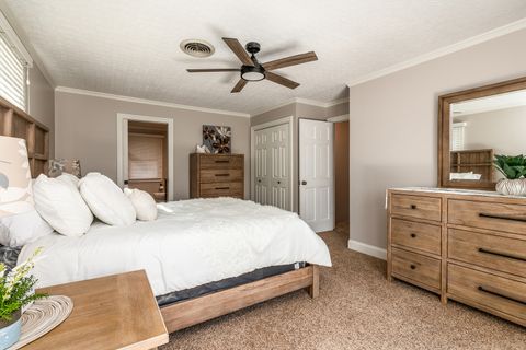 Tiny photo for 16578 N Oak Hill Lane, Mt Vernon, IL 62864 (MLS # 12582908)