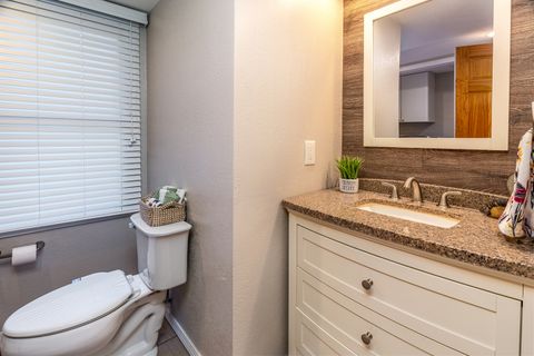 Tiny photo for 16578 N Oak Hill Lane, Mt Vernon, IL 62864 (MLS # 12582908)