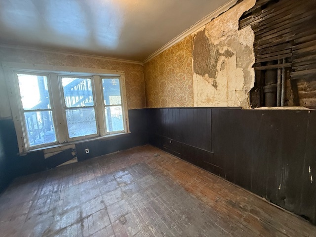 4346 W Gladys Avenue