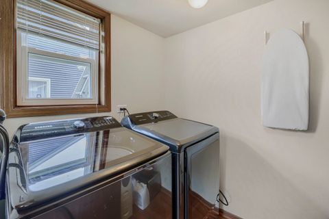 Tiny photo for 305 N Fiore Parkway, Vernon Hills, IL 60061 (MLS # 12617635)