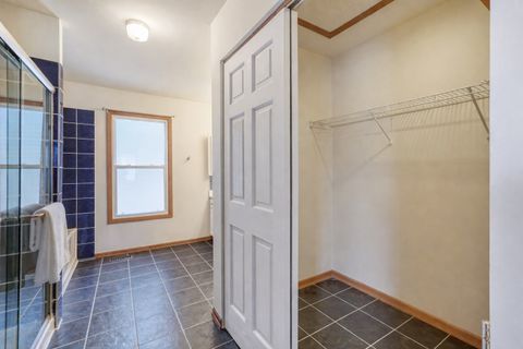 Tiny photo for 305 N Fiore Parkway, Vernon Hills, IL 60061 (MLS # 12617635)