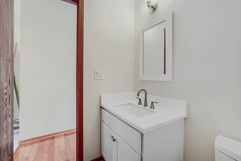 Tiny photo for 305 N Fiore Parkway, Vernon Hills, IL 60061 (MLS # 12617635)