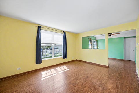 Tiny photo for 1572 Victoria Park Circle, Aurora, IL 60504 (MLS # 12664031)