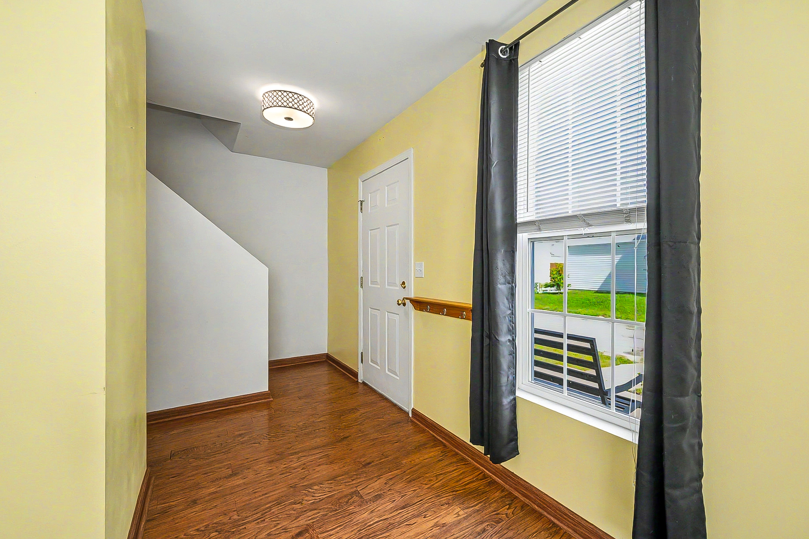1572 Victoria Park Circle