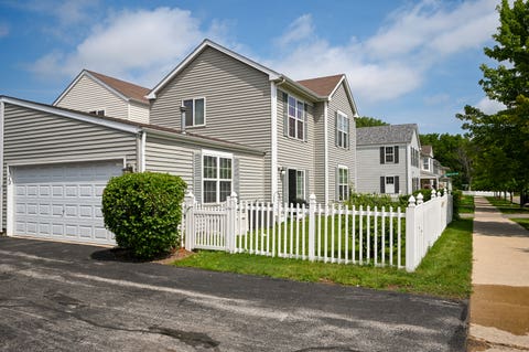 Tiny photo for 1572 Victoria Park Circle, Aurora, IL 60504 (MLS # 12664031)