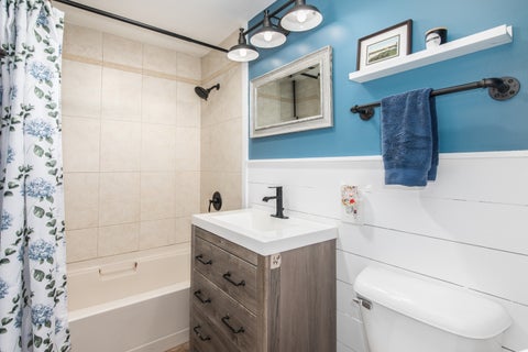Tiny photo for 1012 Martha Street, Elk Grove Village, IL 60007 (MLS # 12772524)