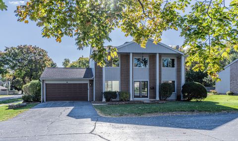 Tiny photo for 380 Ventura Club Drive, Roselle, IL 60172 (MLS # 12507982)