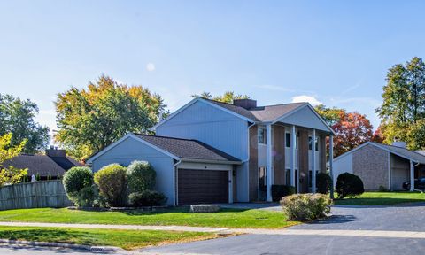 Photo of 380 Ventura Club Drive, Roselle, IL 60172 (MLS # 12507982) Photo of 380 Ventura Club Drive, Roselle, IL 60172 (MLS # 12507982)