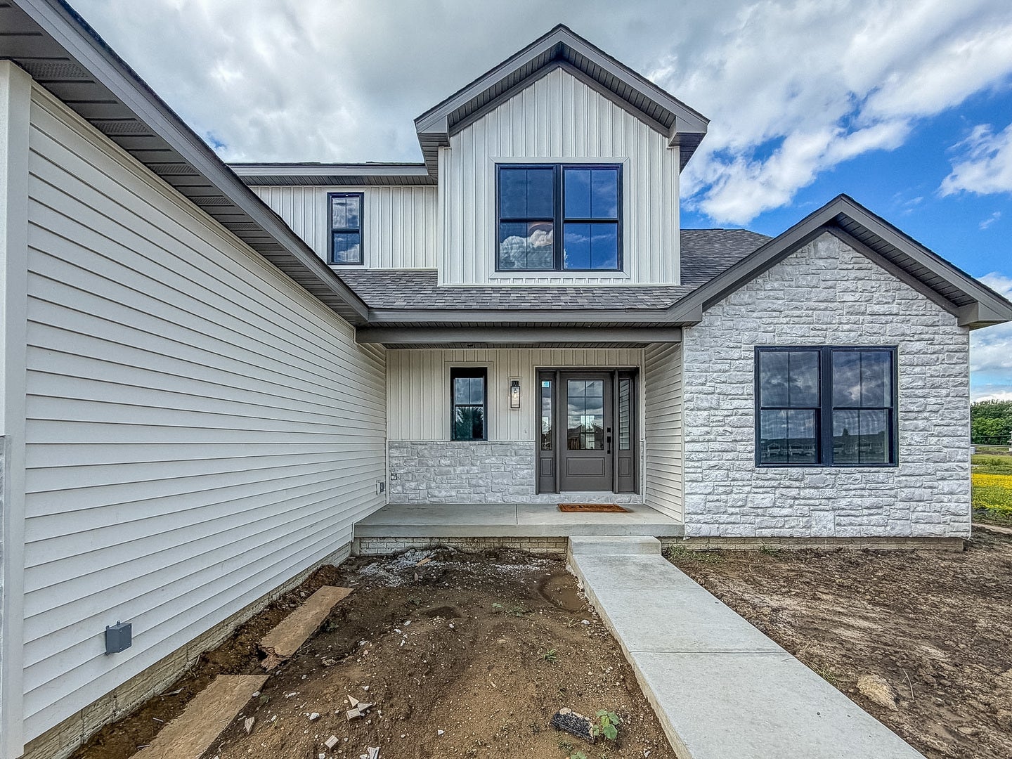 3016 Beringer Circle