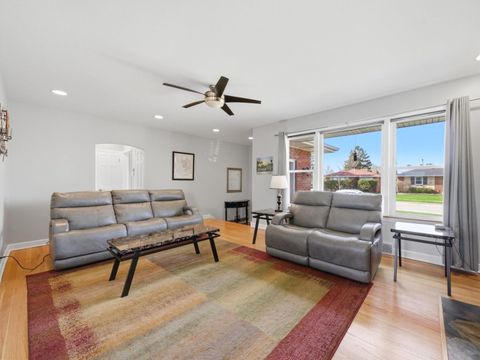 Tiny photo for 10265 Dickens Street, Westchester, IL 60154 (MLS # 12623378)