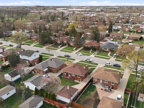 Tiny photo for 10265 Dickens Street, Westchester, IL 60154 (MLS # 12623378)