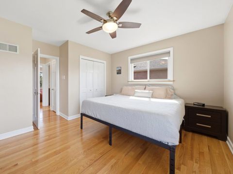 Tiny photo for 10265 Dickens Street, Westchester, IL 60154 (MLS # 12623378)