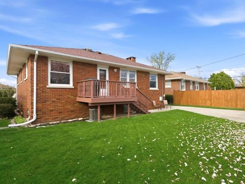 Tiny photo for 10265 Dickens Street, Westchester, IL 60154 (MLS # 12623378)
