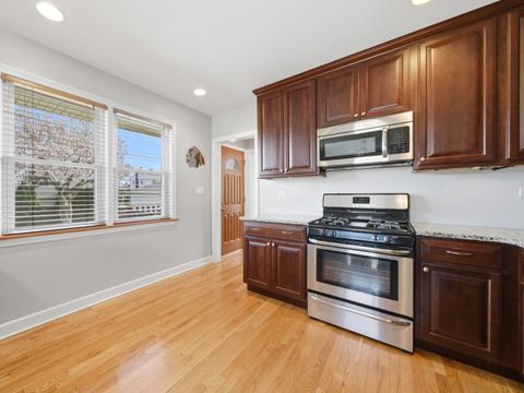 Tiny photo for 10265 Dickens Street, Westchester, IL 60154 (MLS # 12623378)