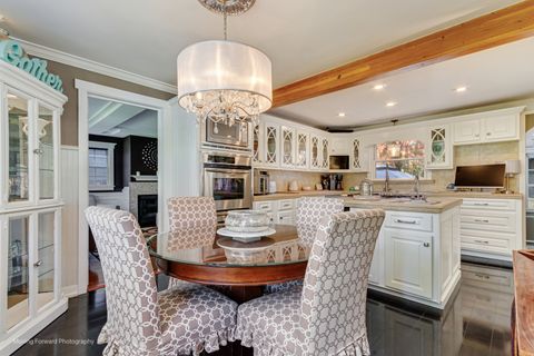 Tiny photo for 11333 Hiawatha Lane, Indian Head Park, IL 60525 (MLS # 12509980)