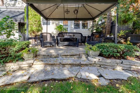 Tiny photo for 11333 Hiawatha Lane, Indian Head Park, IL 60525 (MLS # 12509980)