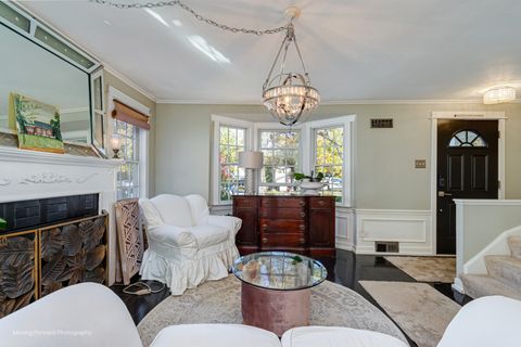 Tiny photo for 11333 Hiawatha Lane, Indian Head Park, IL 60525 (MLS # 12509980)