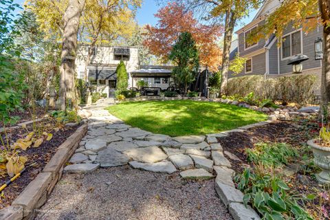 Tiny photo for 11333 Hiawatha Lane, Indian Head Park, IL 60525 (MLS # 12509980)