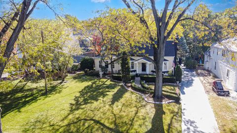 Tiny photo for 11333 Hiawatha Lane, Indian Head Park, IL 60525 (MLS # 12509980)