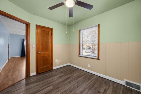 Tiny photo for 3223 McKinley Avenue, Davenport, IA 52802 (MLS # 12570075)