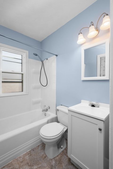 Tiny photo for 3223 McKinley Avenue, Davenport, IA 52802 (MLS # 12570075)