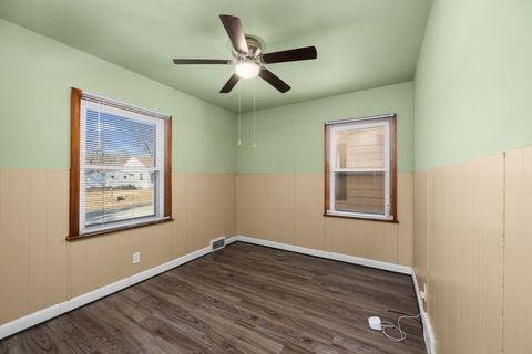 Tiny photo for 3223 McKinley Avenue, Davenport, IA 52802 (MLS # 12570075)