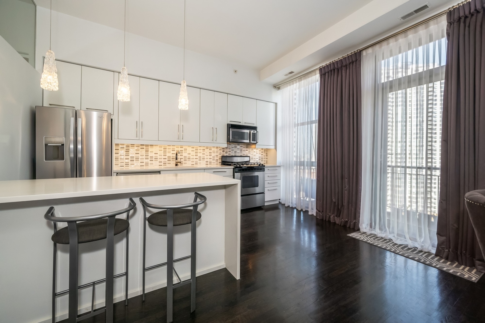 165 N Canal Street 1309