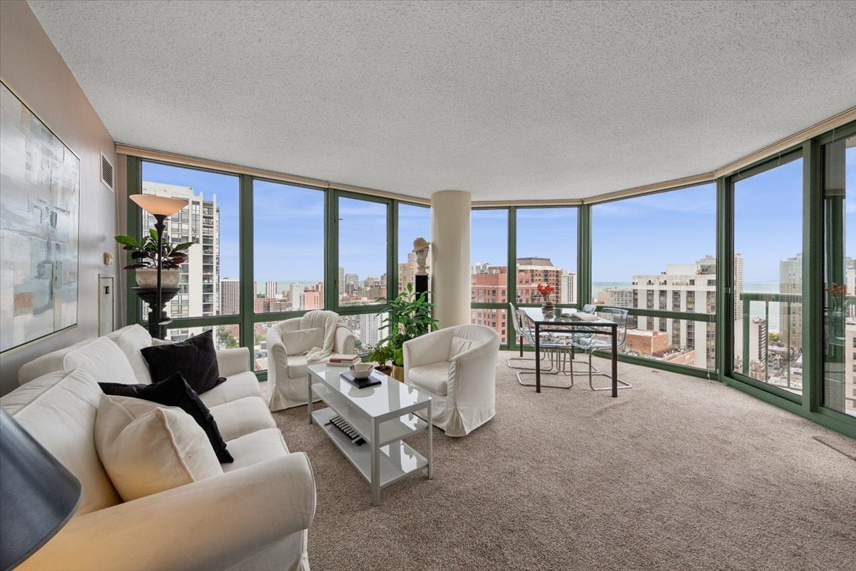 111 W Maple Street 2701