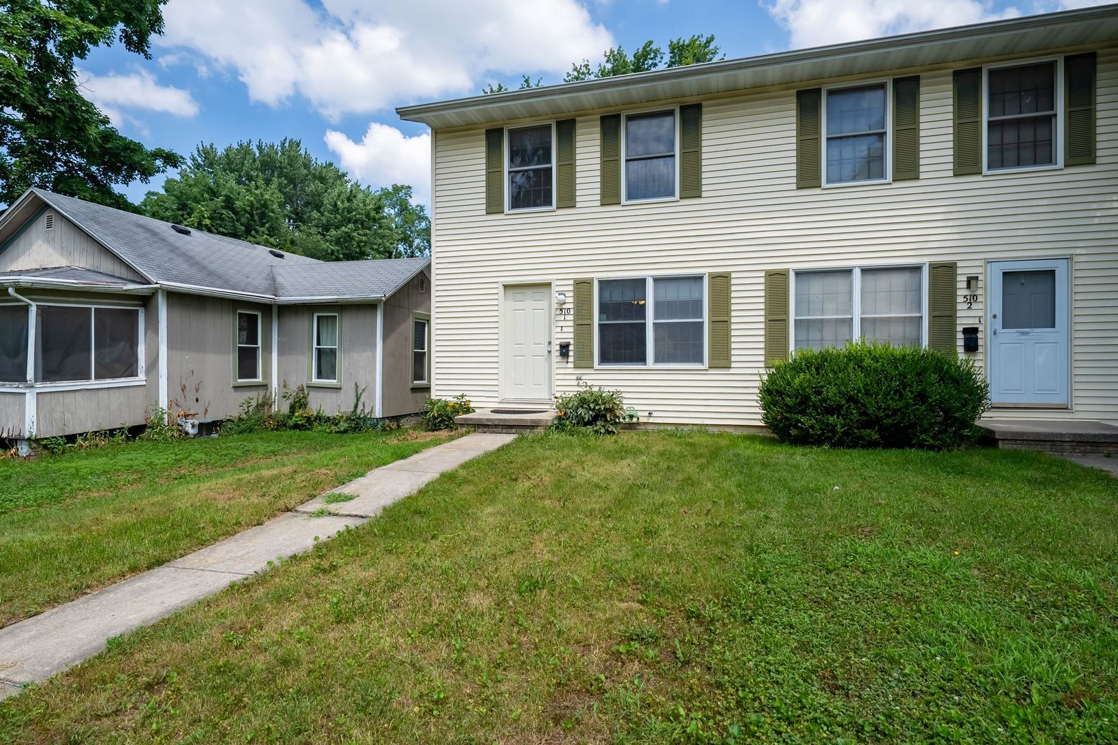 Photo 1 of 26 — 510 E Mulberry Street 1, Bloomington, IL 61701