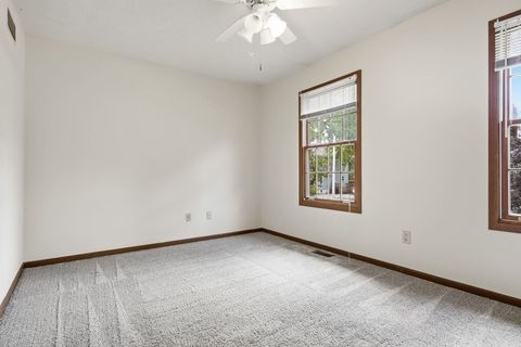 Tiny photo for 510 E Mulberry Street #1, Bloomington, IL 61701 (MLS # 12708803)