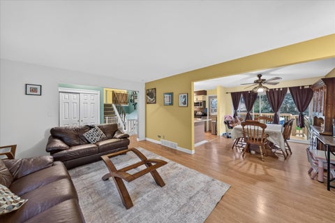 Tiny photo for 824 Dolores Drive, Bensenville, IL 60106 (MLS # 12781996)