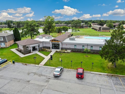 Tiny photo for 5 Kingery Quarter #5-104, Willowbrook, IL 60527 (MLS # 12760188)