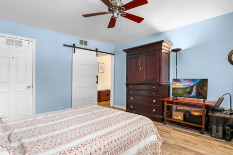 Tiny photo for 5 Kingery Quarter #5-104, Willowbrook, IL 60527 (MLS # 12760188)
