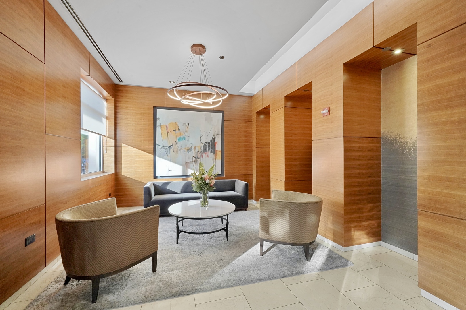 1629 S Prairie Avenue 2709