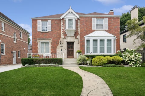 Tiny photo for 6026 N Forest Glen Avenue, Chicago, IL 60646 (MLS # 12734562)