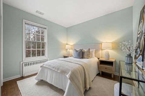 Tiny photo for 333 Simpson Street, Lake Bluff, IL 60044 (MLS # 12554005)