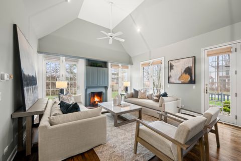 Tiny photo for 333 Simpson Street, Lake Bluff, IL 60044 (MLS # 12554005)