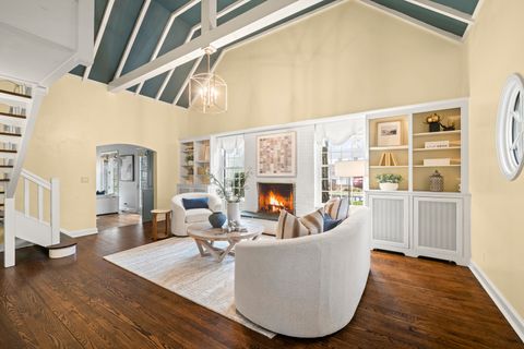 Tiny photo for 333 Simpson Street, Lake Bluff, IL 60044 (MLS # 12554005)