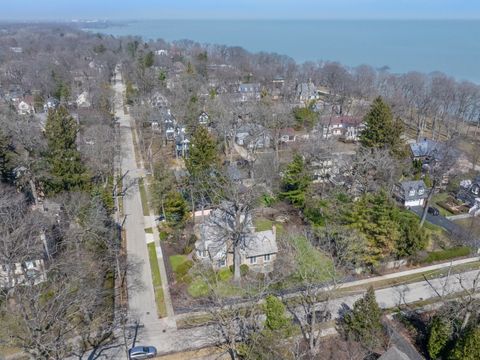 Tiny photo for 333 Simpson Street, Lake Bluff, IL 60044 (MLS # 12554005)