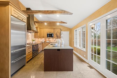 Tiny photo for 333 Simpson Street, Lake Bluff, IL 60044 (MLS # 12554005)