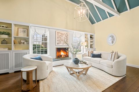 Tiny photo for 333 Simpson Street, Lake Bluff, IL 60044 (MLS # 12554005)