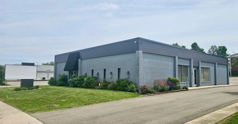 2405 E Washington Street Bloomington IL 61704