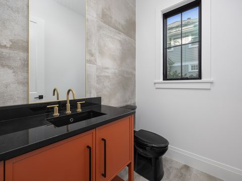 Tiny photo for 410 Prairie Avenue, Wilmette, IL 60091 (MLS # 12466672)