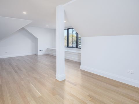 Tiny photo for 410 Prairie Avenue, Wilmette, IL 60091 (MLS # 12466672)