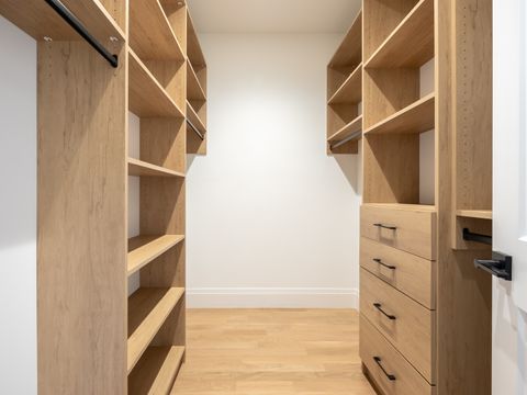 Tiny photo for 410 Prairie Avenue, Wilmette, IL 60091 (MLS # 12466672)