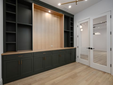 Tiny photo for 410 Prairie Avenue, Wilmette, IL 60091 (MLS # 12466672)