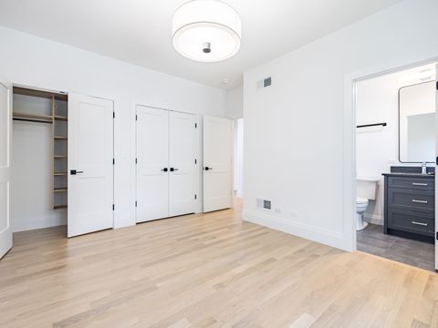 Tiny photo for 410 Prairie Avenue, Wilmette, IL 60091 (MLS # 12466672)