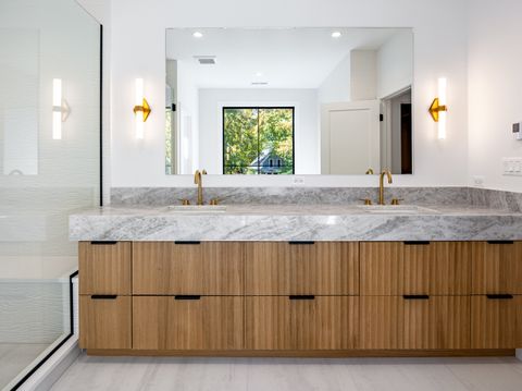 Tiny photo for 410 Prairie Avenue, Wilmette, IL 60091 (MLS # 12466672)