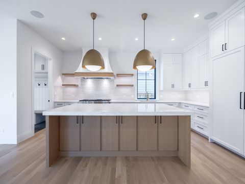 Tiny photo for 410 Prairie Avenue, Wilmette, IL 60091 (MLS # 12466672)